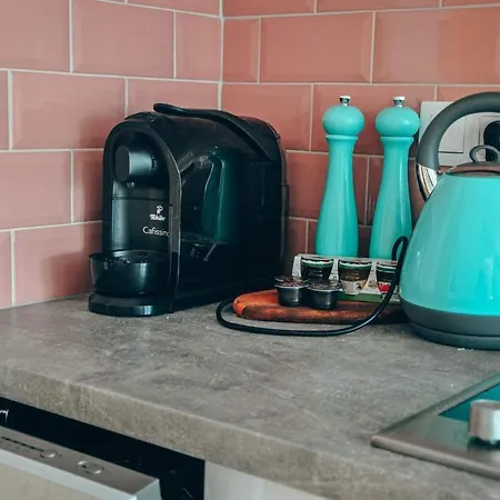 Pink Old Town Warsaw, 2 Rooms, Ac, Brand New! *