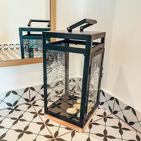 Pink Old Town Warsaw, 2 Rooms, Ac, Brand New! *