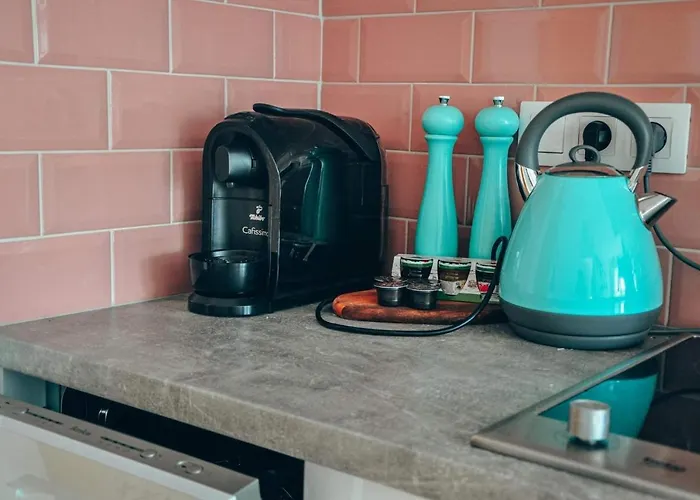 Pink Old Town Warsaw, 2 Rooms, Ac, Brand New! *