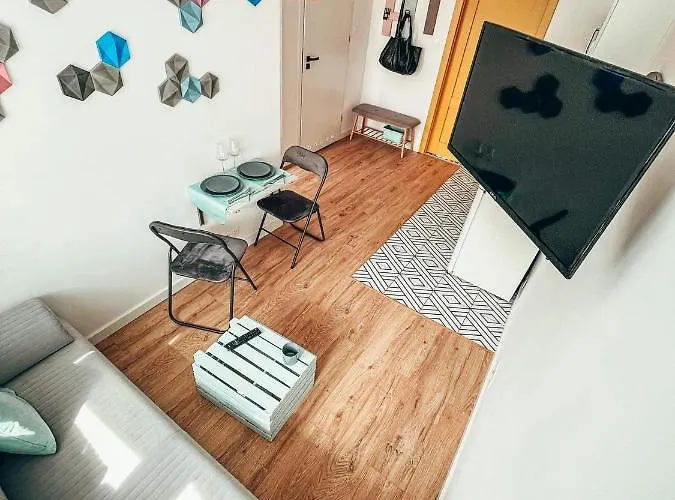 Pink Old Town Warsaw, 2 Rooms, Ac, Brand New! *